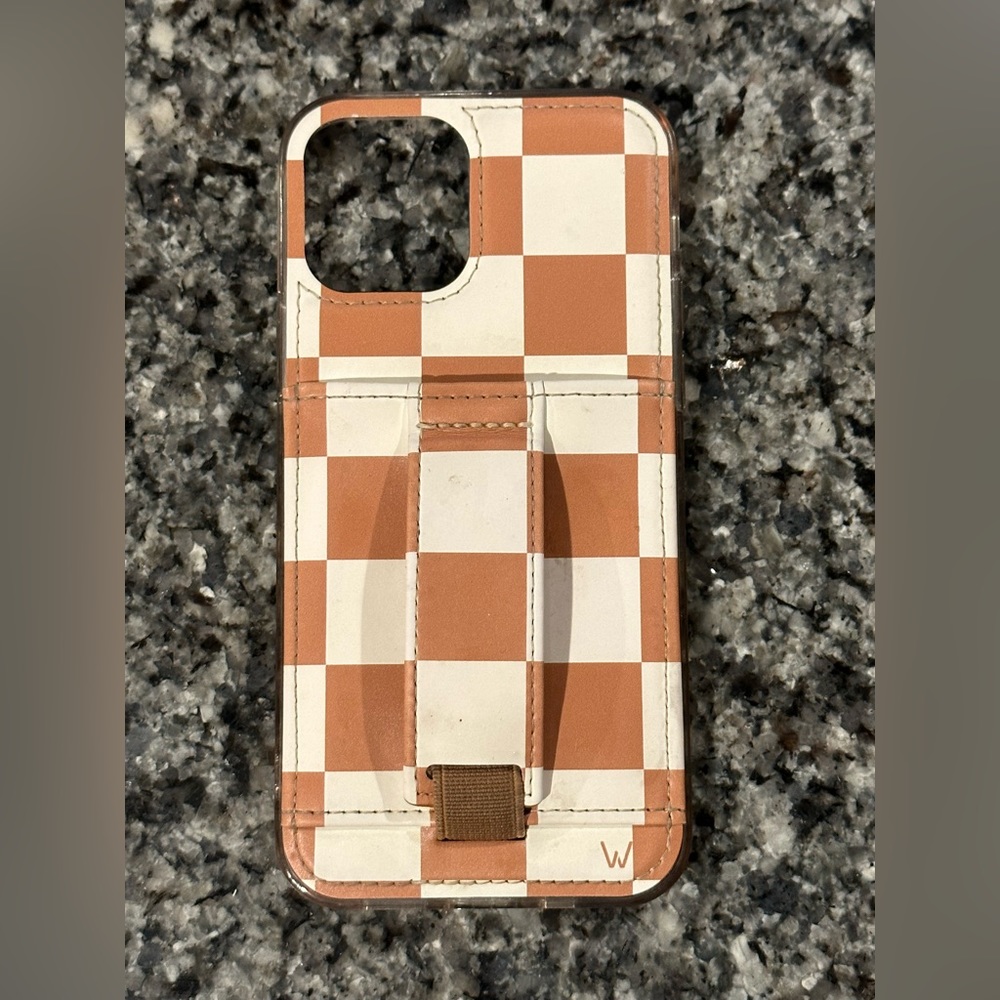 Walli IPhone 12 Case